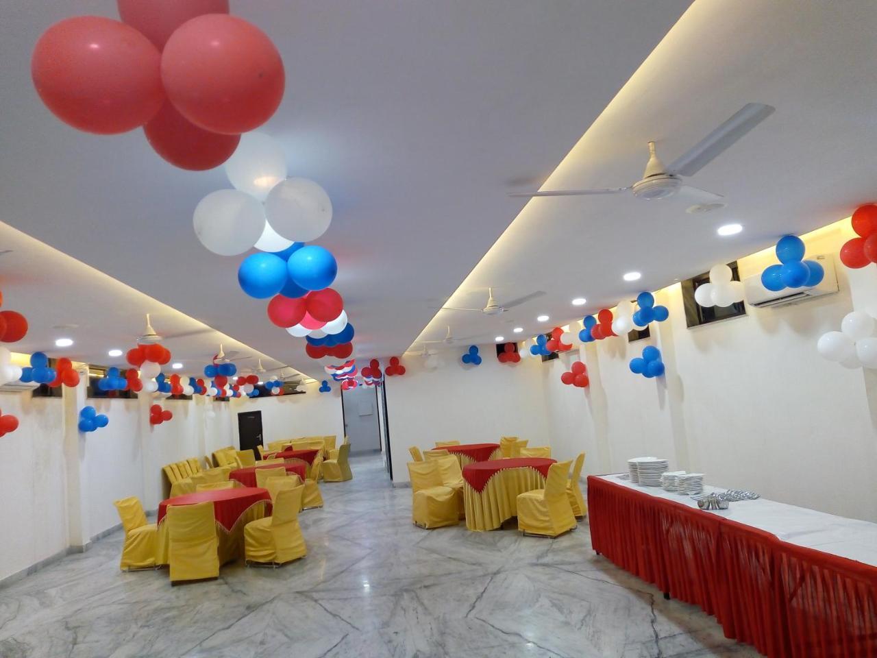 Hotel Sar Kamla Dham Skd Vrindavan Fully Vaccinated Staff Екстериор снимка