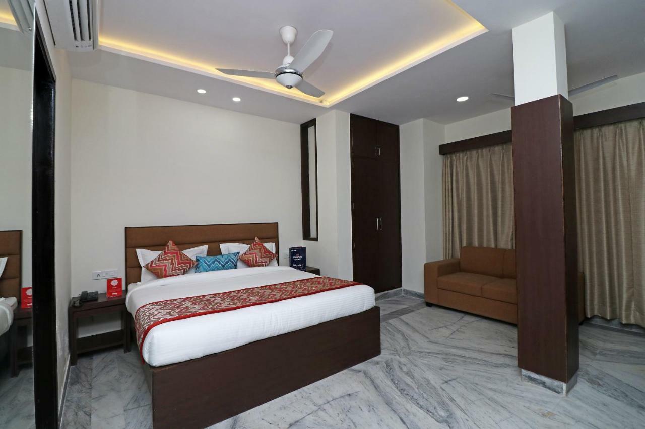 Hotel Sar Kamla Dham Skd Vrindavan Fully Vaccinated Staff Екстериор снимка